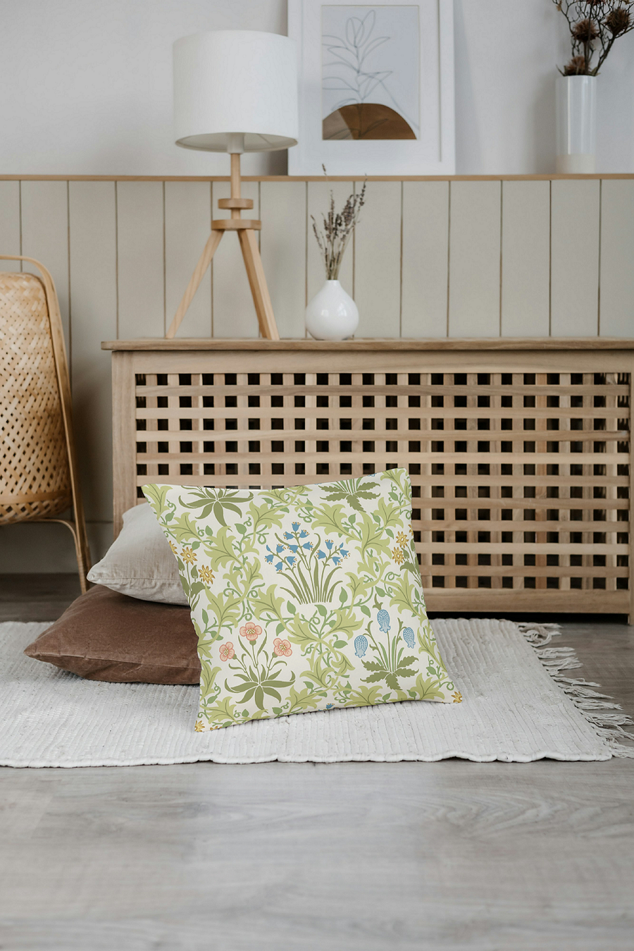 Botanical Elegance Cushion – Vintage Floral Charm