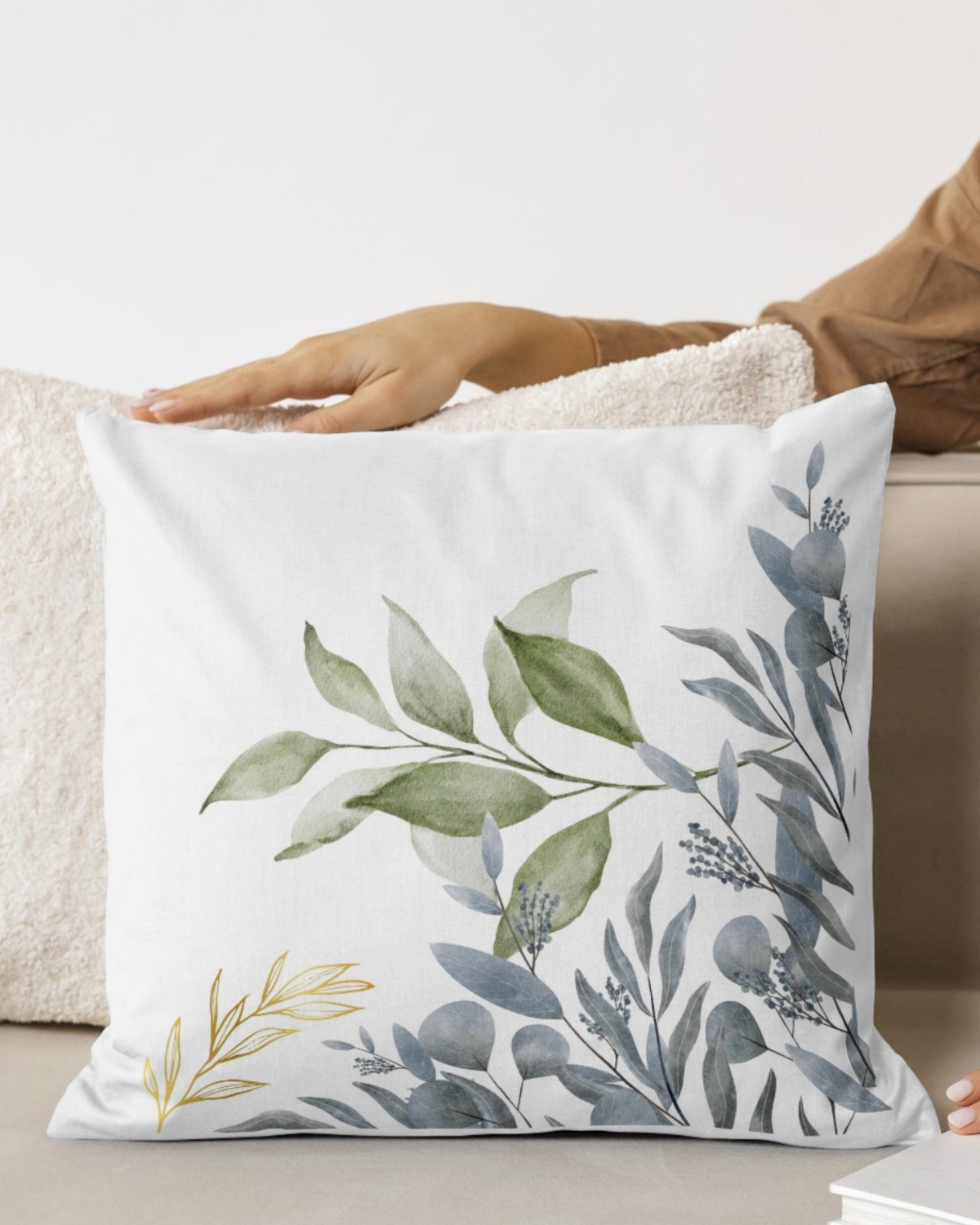 Elegant Printed Leafs Cushion